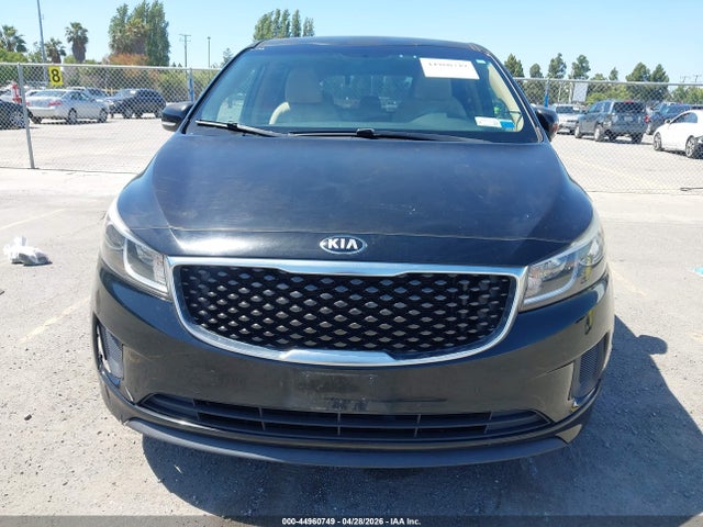 KNDMB5C13J6356387 KIA SEDONA LX