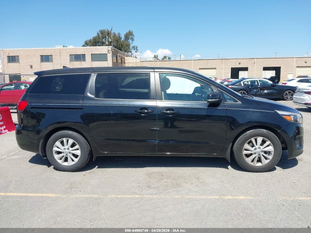 KNDMB5C13J6356387 KIA SEDONA LX