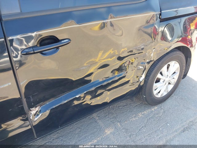 KNDMB5C13J6356387 KIA SEDONA LX