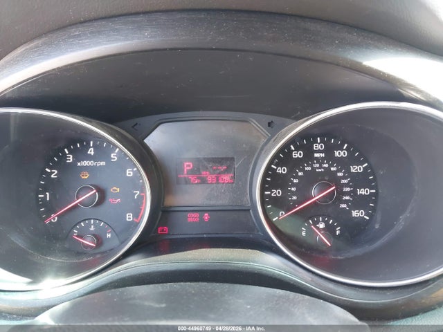 KNDMB5C13J6356387 KIA SEDONA LX
