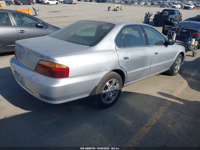 Продаж на аукціоні авто 2000 Acura Tl 3.2, vin: 19UUA5660YA022336, номер лоту: 44960754