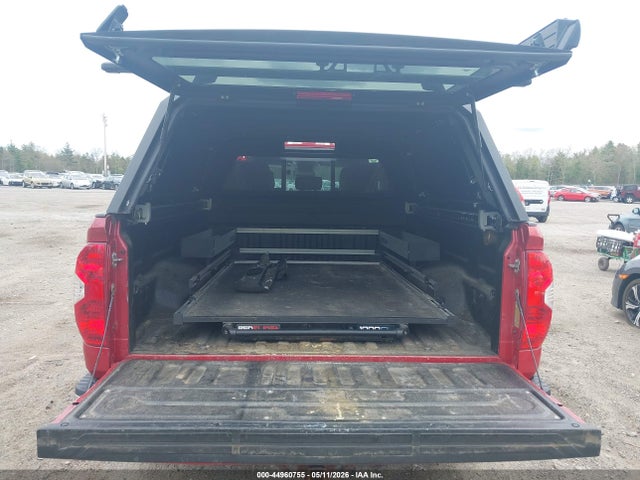5TFUY5F19EX354962 Toyota Tundra Sr5 5.7l V8