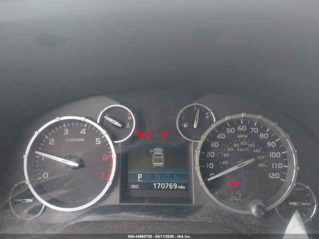 5TFUY5F19EX354962 Toyota Tundra Sr5 5.7l V8