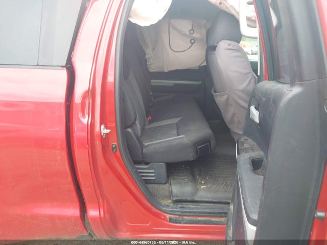 5TFUY5F19EX354962 Toyota Tundra Sr5 5.7l V8