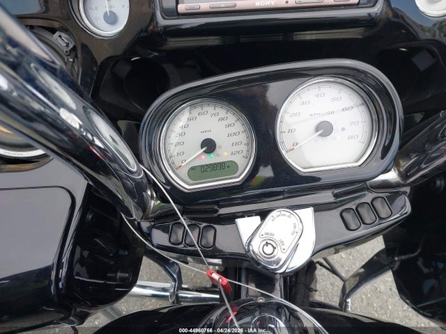 44960766 :رقم المزاد ، 1HD1KTM3XFB641527 vin ، 2015 Harley-davidson Fltrxs Road Glide Special مزاد بيع