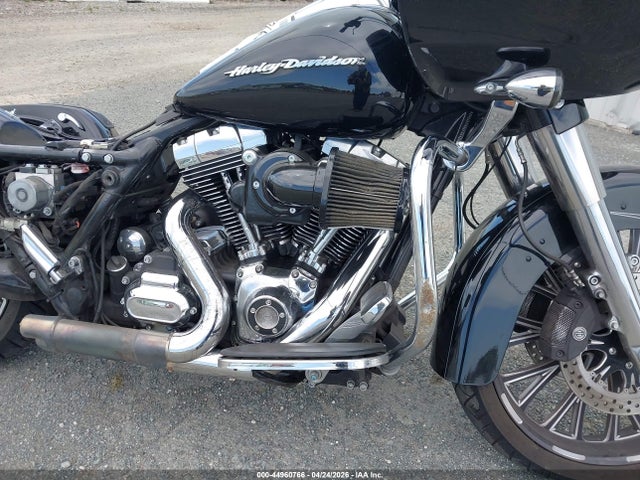 44960766 :رقم المزاد ، 1HD1KTM3XFB641527 vin ، 2015 Harley-davidson Fltrxs Road Glide Special مزاد بيع