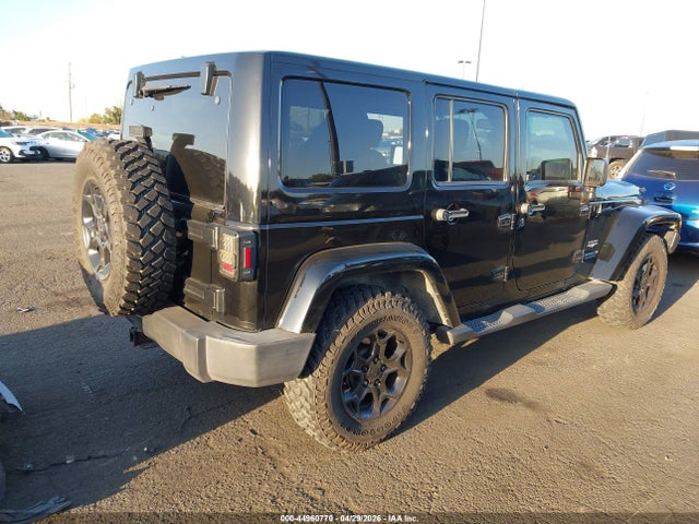 1C4BJWEG1EL108356 Jeep Wrangler Unlimited Sahara