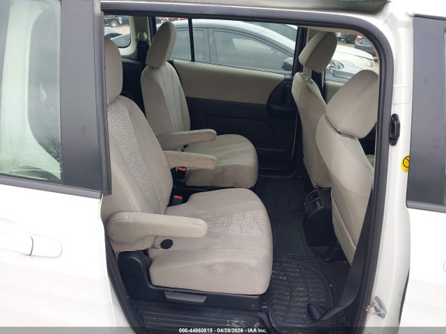 Продажа на аукционе авто 2012 Mazda Mazda5 Sport, vin: JM1CW2BL6C0110814, номер лота: 44960818