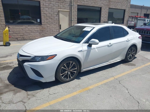 4T1B21HK1JU002666 Toyota Camry Hybrid Se