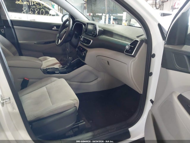 KM8J3CA41MU304382 Hyundai Tucson Value