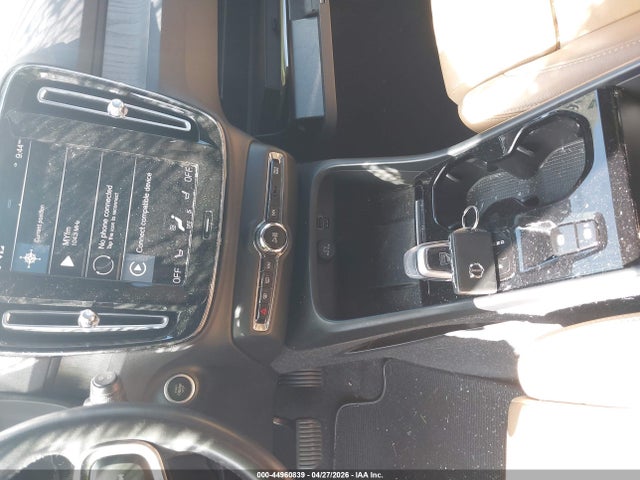 YV4AC2HL9M2602540 Volvo Xc40 T4 Inscription