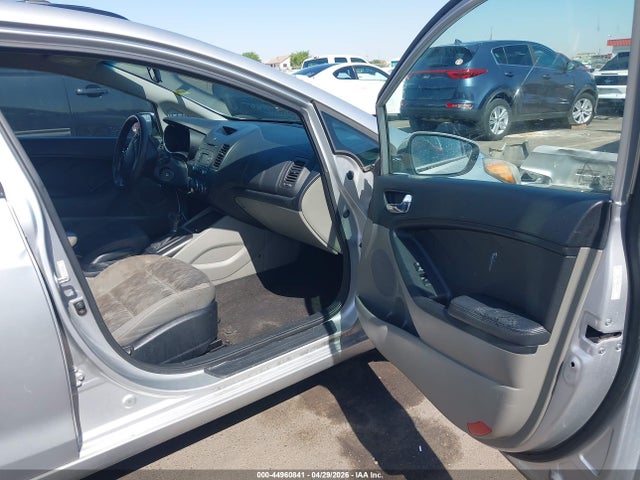 Aukcja sprzedaży 2016 Kia Forte Lx, vin: KNAFK4A6XG5543378, numer aukcji: 44960841