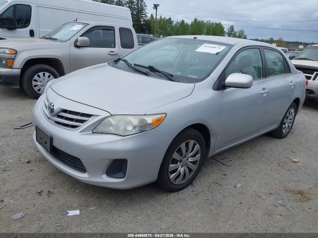 44960875 :رقم المزاد ، 2T1BU4EE0DC001993 vin ، 2013 Toyota Corolla Le مزاد بيع