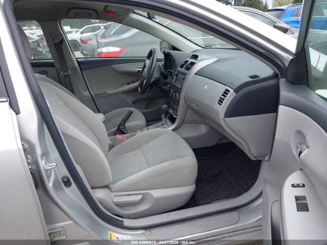 44960875 :رقم المزاد ، 2T1BU4EE0DC001993 vin ، 2013 Toyota Corolla Le مزاد بيع