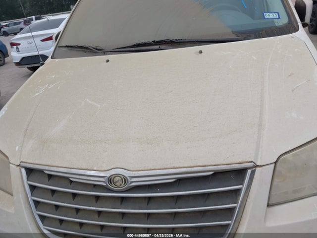 2010 Chrysler Town & Country Touring მანქანა იყიდება აუქციონზე, vin: 2A4RR5DX3AR128932, აუქციონის ნომერი: 44960897