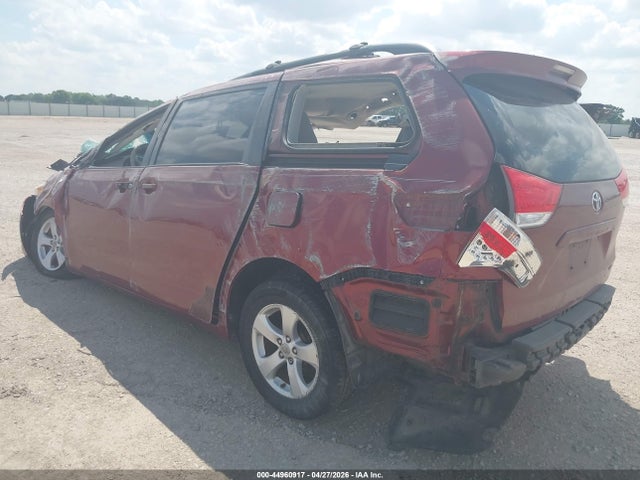 Продаж на аукціоні авто 2011 Toyota Sienna Le V6, vin: 5TDKK3DC4BS131571, номер лоту: 44960917