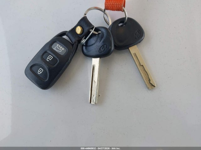 KMHD35LH1HU365004 Hyundai ELANTRA GT