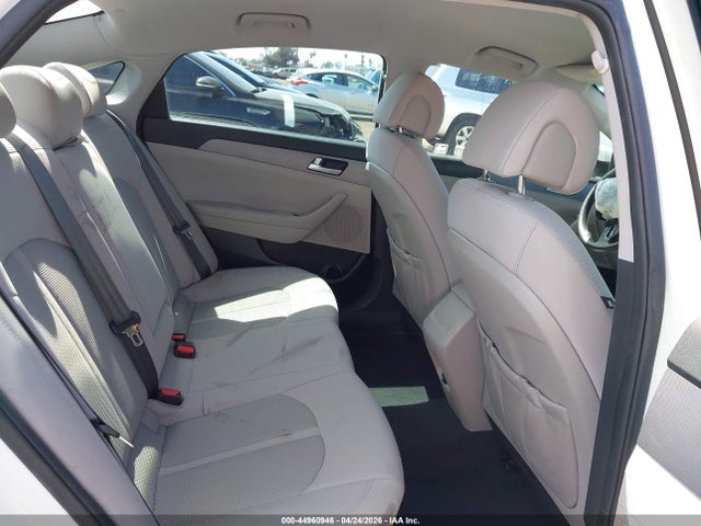 Aukcja sprzedaży 2017 Hyundai Sonata Se, vin: 5NPE24AF1HH558187, numer aukcji: 44960946