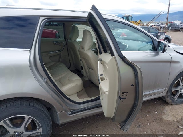 Продажа на аукционе авто 2014 Volvo Xc60 T6 Premier Plus, vin: YV4902DZ6E2514388, номер лота: 44960949