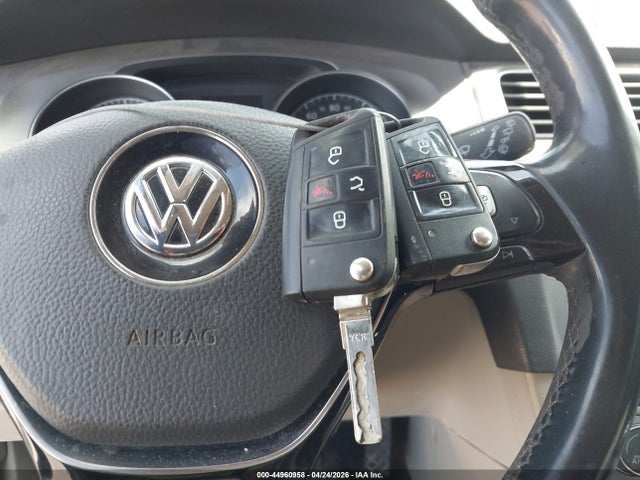 Продажа на аукционе авто 2016 Volkswagen Golf Tsi S 4-door, vin: 3VW217AU6GM063317, номер лота: 44960958