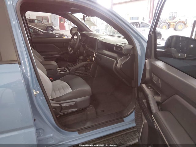 Aukcja sprzedaży 2025 Toyota 4runner Hybrid Trd Off Road, vin: JTEVB5BR4S5005941, numer aukcji: 44960968