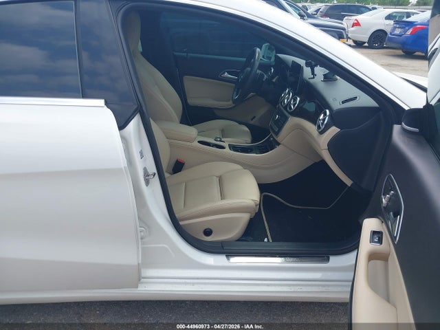 44960973 :رقم المزاد ، WDDSJ4EB9JN655453 vin ، 2018 Mercedes-benz Cla 250 مزاد بيع