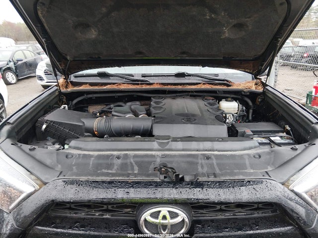 JTEBU5JR2K5716052 Toyota 4runner Trd Off Road Premium
