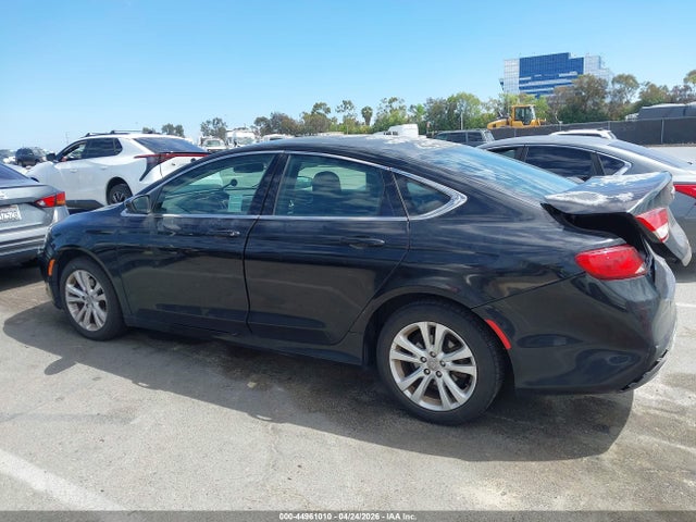 44961010 :رقم المزاد ، 1C3CCCAB3FN685326 vin ، 2015 Chrysler 200 Limited مزاد بيع