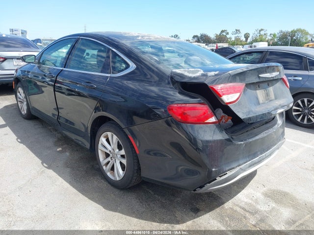 44961010 :رقم المزاد ، 1C3CCCAB3FN685326 vin ، 2015 Chrysler 200 Limited مزاد بيع