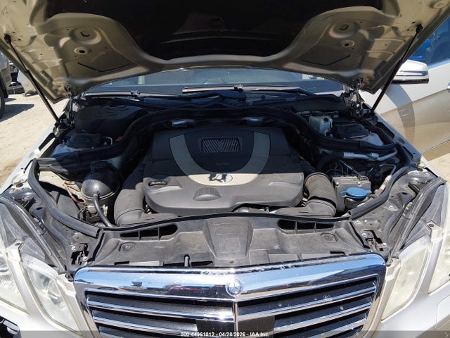 44961012 :رقم المزاد ، WDDHF7CB4AA100532 vin ، 2010 Mercedes-benz E 550 مزاد بيع
