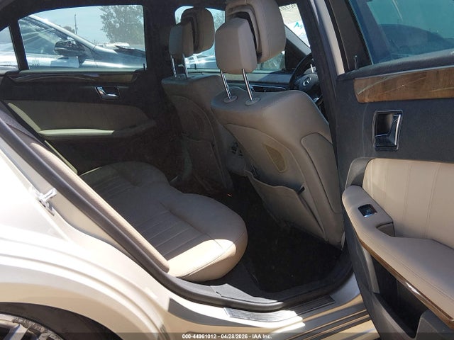 44961012 :رقم المزاد ، WDDHF7CB4AA100532 vin ، 2010 Mercedes-benz E 550 مزاد بيع