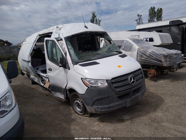 2019 WD4PF1CD5KP123181 головне зображення