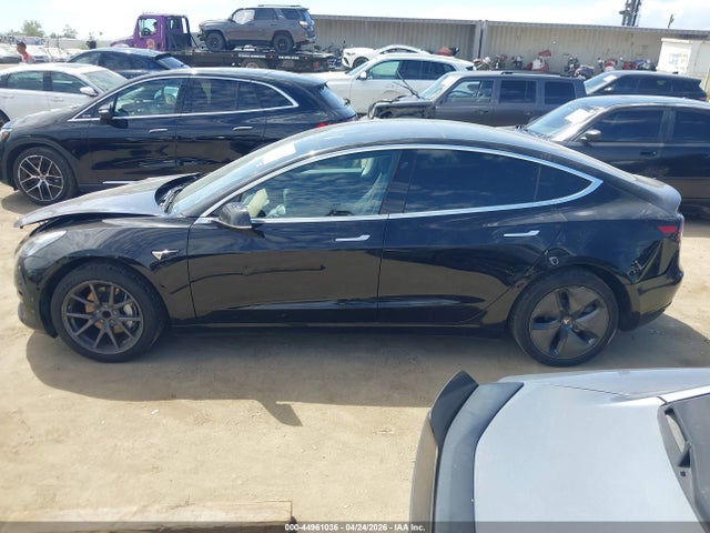 Tesla Model 3 Long Range/mid Range/standard Range/standard Range Plus 2019 5YJ3E1EA9KF398464 Image 14
