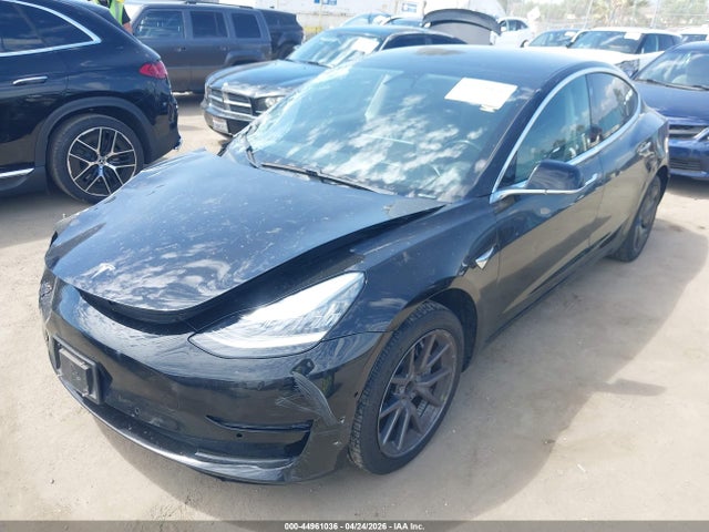 Tesla Model 3 Long Range/mid Range/standard Range/standard Range Plus 2019 5YJ3E1EA9KF398464 Image 2