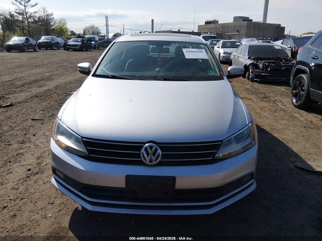 44961048 :رقم المزاد ، 3VWL17AJ0GM217983 vin ، 2016 Volkswagen Jetta 1.8t Sel مزاد بيع
