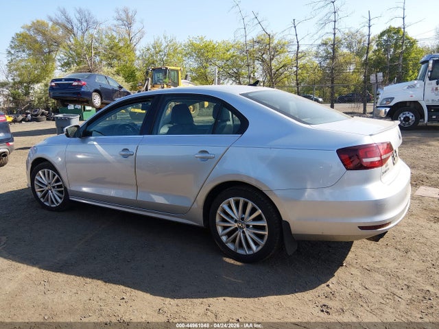 44961048 :رقم المزاد ، 3VWL17AJ0GM217983 vin ، 2016 Volkswagen Jetta 1.8t Sel مزاد بيع