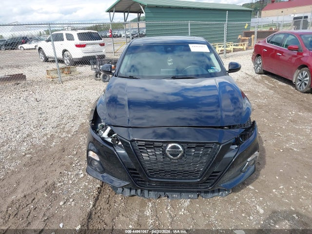 44961067 :رقم المزاد ، 1N4BL4CW4NN417614 vin ، 2022 Nissan Altima Sr Intelligent Awd مزاد بيع