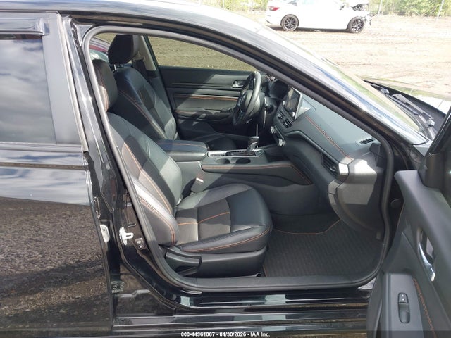 44961067 :رقم المزاد ، 1N4BL4CW4NN417614 vin ، 2022 Nissan Altima Sr Intelligent Awd مزاد بيع