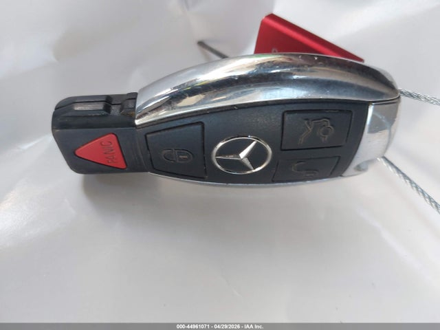 44961071 :رقم المزاد ، WDDGF8AB6DR274015 vin ، 2013 Mercedes-benz C 300 Luxury 4matic مزاد بيع