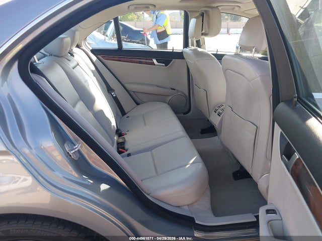 44961071 :رقم المزاد ، WDDGF8AB6DR274015 vin ، 2013 Mercedes-benz C 300 Luxury 4matic مزاد بيع