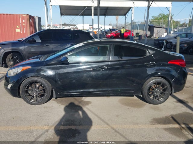 2013 Hyundai Elantra Gls/limited მანქანა იყიდება აუქციონზე, vin: 5NPDH4AEXDH209895, აუქციონის ნომერი: 44961125