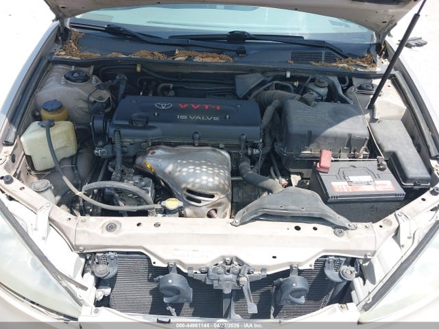 44961144 :رقم المزاد ، 4T1BE30K72U560988 vin ، 2002 Toyota Camry Le مزاد بيع