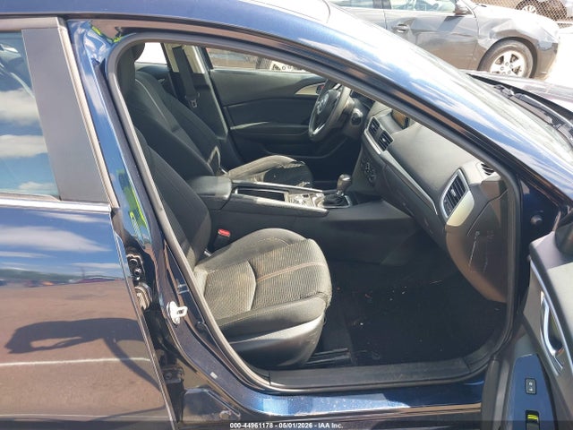 Продажа на аукционе авто 2017 Mazda Mazda3 Sport, vin: 3MZBN1U70HM103934, номер лота: 44961178