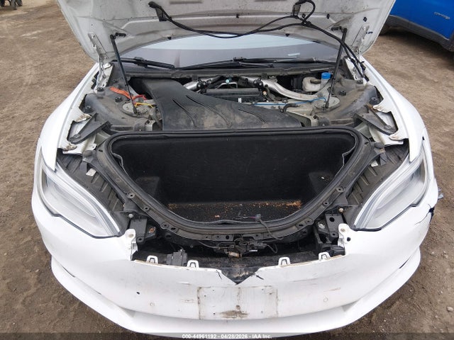 2018 Tesla Model S მანქანა იყიდება აუქციონზე, vin: 5YJSA1E25JF292205, აუქციონის ნომერი: 44961192