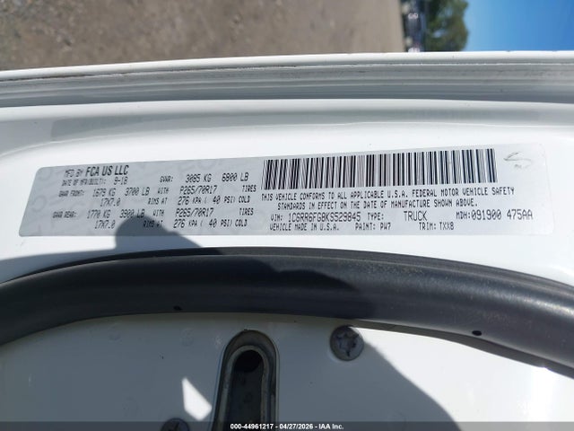 1C6RR6FG8KS529845 RAM 1500 Classic Tradesman 4x2 6&#039;4 Box