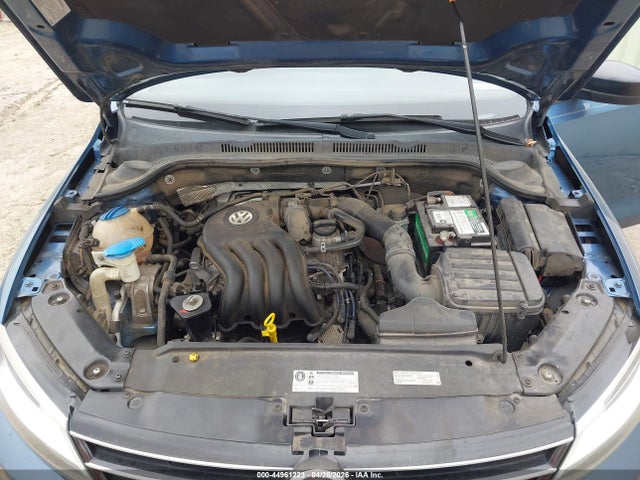 Продажа на аукционе авто 2015 Volkswagen Jetta 2.0l S, vin: 3VW2K7AJ2FM210847, номер лота: 44961223