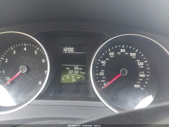 Продажа на аукционе авто 2015 Volkswagen Jetta 2.0l S, vin: 3VW2K7AJ2FM210847, номер лота: 44961223