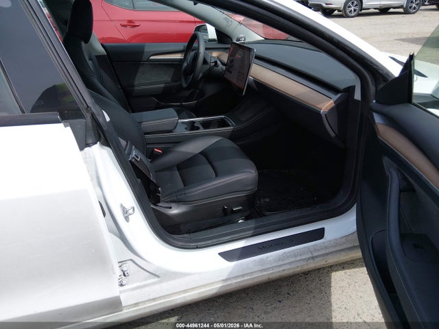 Продаж на аукціоні авто 2023 Tesla Model 3 Rear-wheel Drive, vin: 5YJ3E1EA2PF564055, номер лоту: 44961244