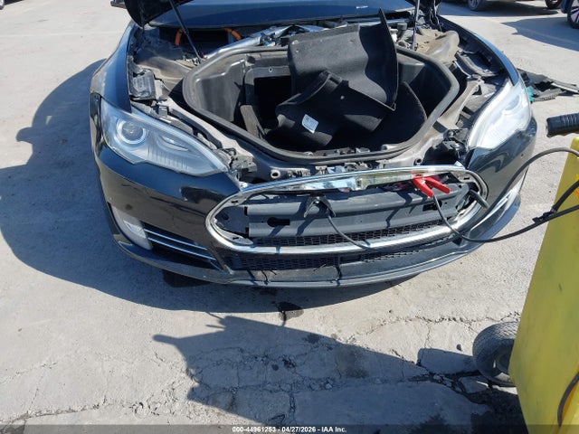 Продаж на аукціоні авто 2014 Tesla Model S P85, vin: 5YJSA1H13EFP61736, номер лоту: 44961253