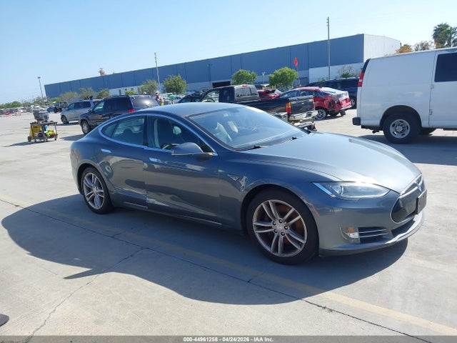 Продаж на аукціоні авто 2014 Tesla Model S P85, vin: 5YJSA1H19EFP33391, номер лоту: 44961258